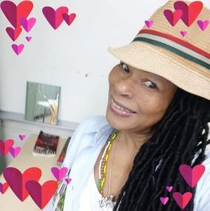 Meet your Posher, Sherry